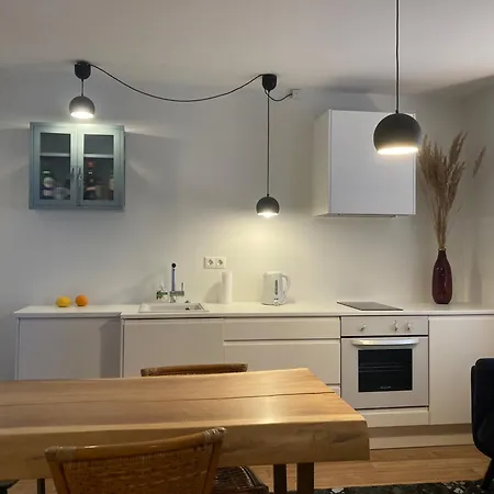 Tulbi Apartment, Self Check-in * Таллин